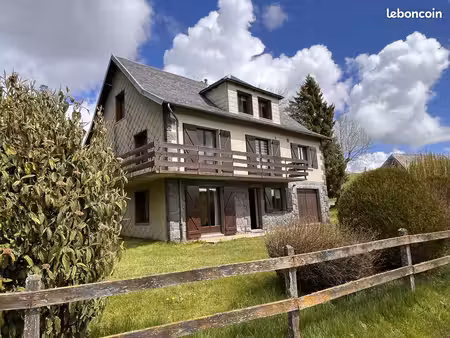 grande maison avec trois appartements proche superbesse