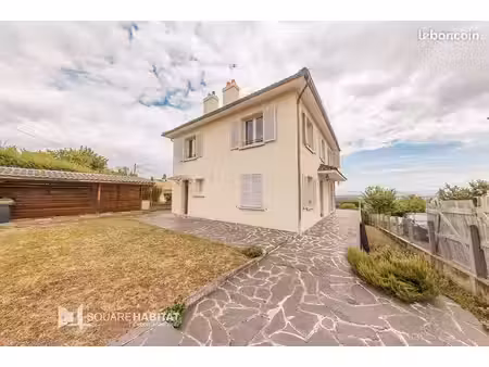 maison 7 pièces 148 m²