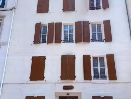 vend studio eaux bonnes 64