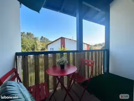 studio 1 pièce 20 m²