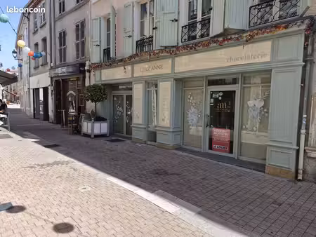 local 75 m² issoire