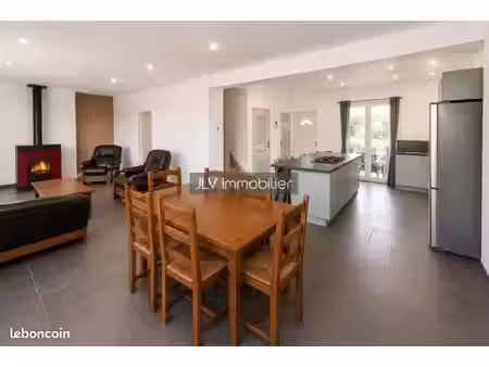 maison 6 pièces 102 m²