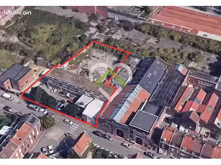 terrain 2100 m² roubaix