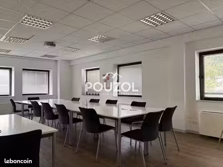 bureaux 677 m² clermont ferrand