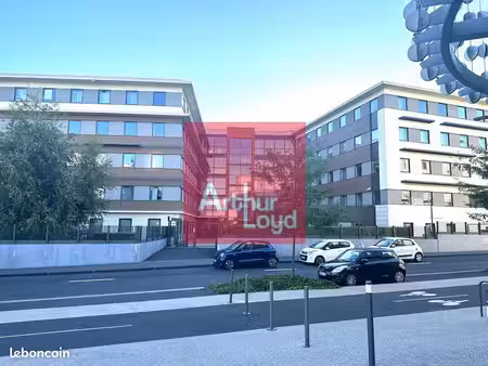 bureaux 3 209 m²