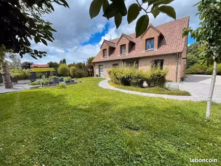 maison individuelle 172m2 sur terrain arboré de 1000m2