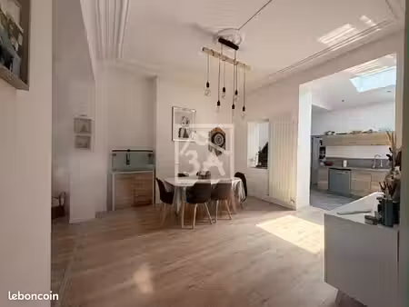 maison 6 pièces 142 m²