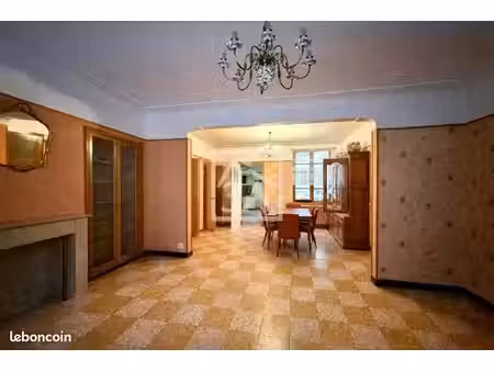 maison de ville 7 pièces 121 m²