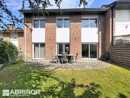 maison 7 pièces 126 m²