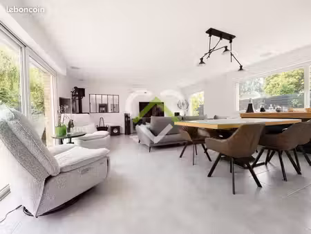 maison 5 pièces 146 m²