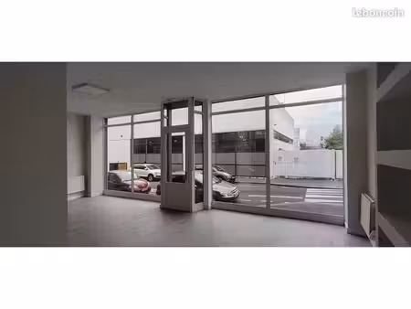 local commercial 66 m²