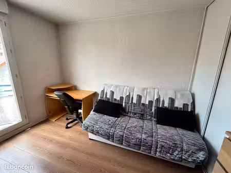 studio proche la rotonde rue de romagnat