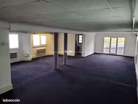 bureaux 65 m²