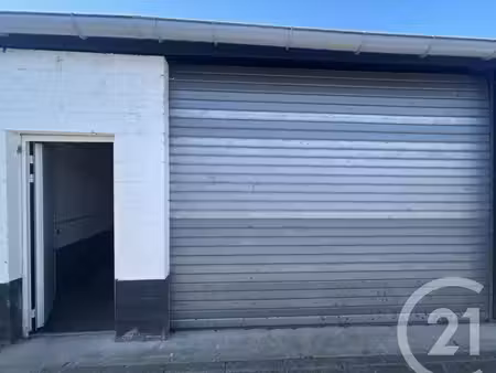 local industriel 256 m²
