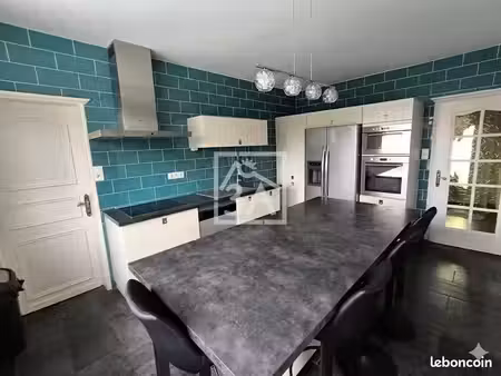 maison 6 pièces 135 m²