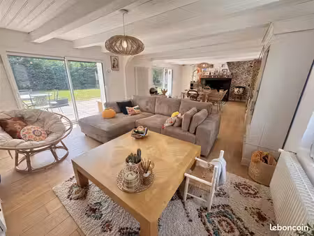 longère 8 pièces 150 m²