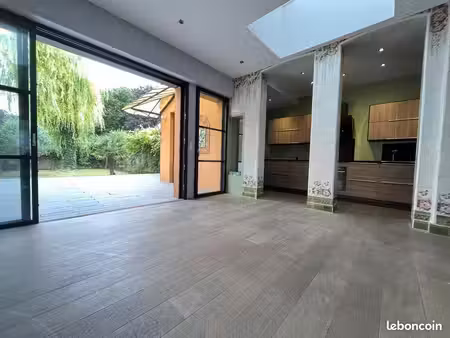 maison 7 pièces 206 m²