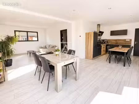 maison 6 pièces 157 m²