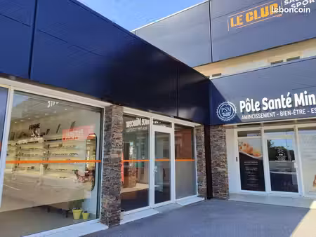 location local commercial