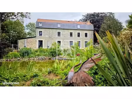 maison 11 pièces 214 m²