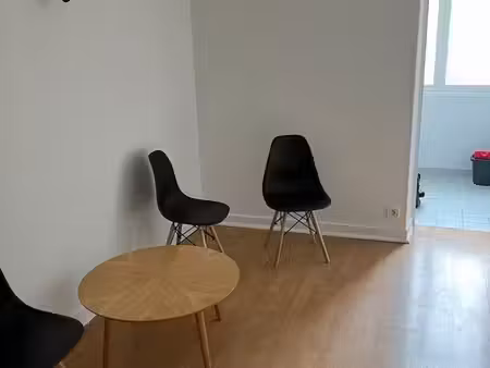 bureau à louer – 9 m² – hendaye