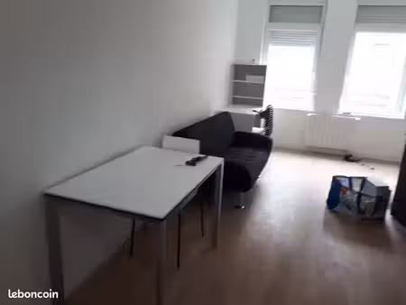studio meublé de 32 m2 etage 1