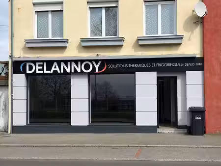 local commercial avec vitrine – 40 m² + cave – centre-ville saint pol sur ternoise