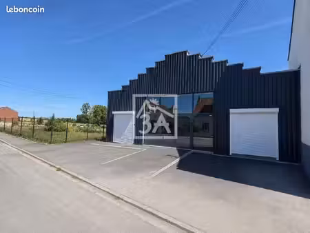bâtiment 364 m²