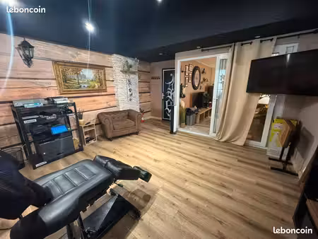 local / bureau 65m² rénové proche centre ville