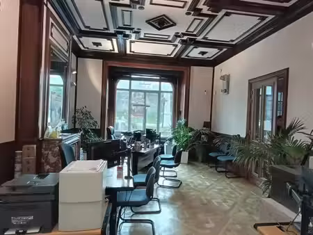 local commercial 300 m²