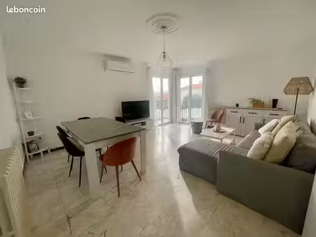 appartement 90 m² – 3 faces – lumineux – cave