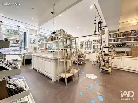 boutique 60 m² tarbes