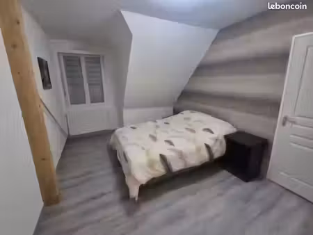 appartement. 4 pièces . 72 m2. 3 chambres