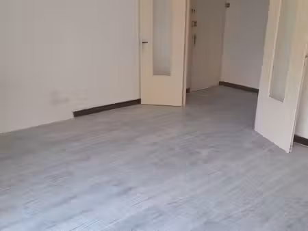appartement f4 avec balcon et place de parking