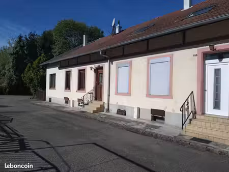 a vendre maison de ville mitoyenne