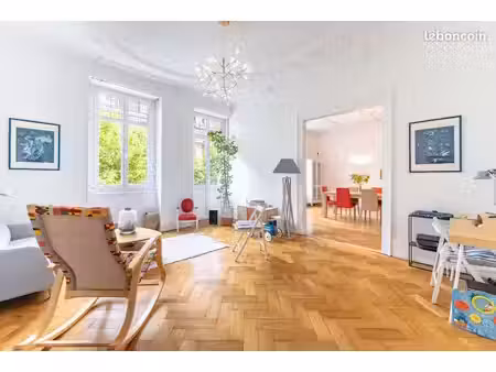 appartement 5 pièces 122 m²
