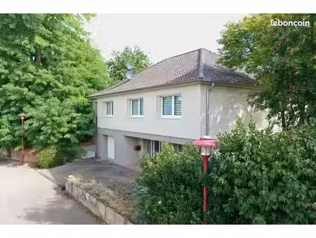 maison 5 pièces 130 m²