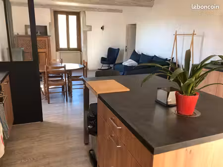 maison 80m2 + dépendance habitable 30m2 + grange + pigeonnier