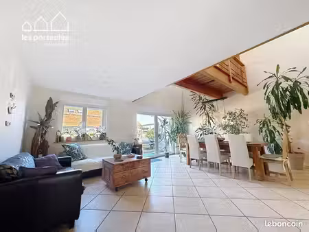 maison 6 pièces 214 m²