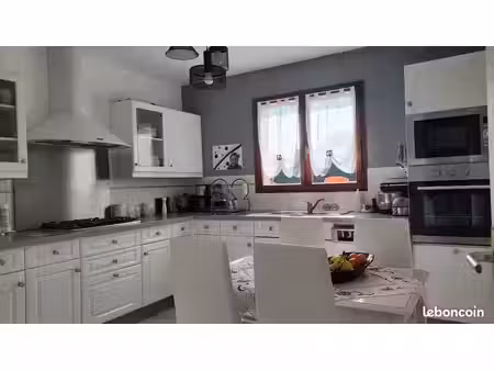 villa 7 pièces 102 m²