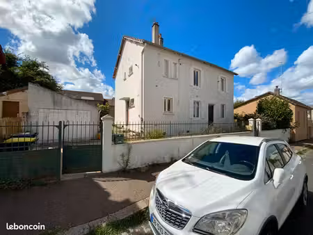 immeuble 8 pièces 171 m²