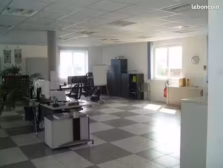 bureau commercial
