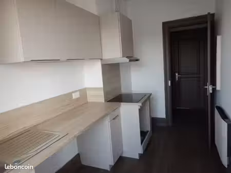 bel appartement 60m²entièrement rénové/climatisation réversible à mulhouse – proche du cen