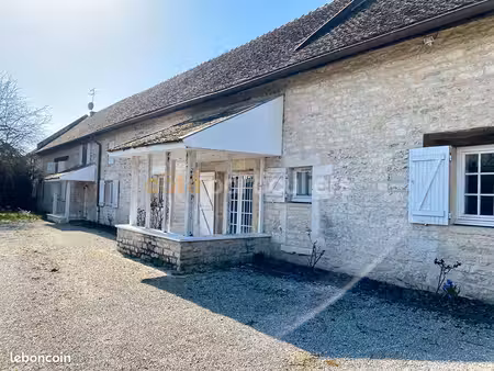 longère 9 pièces 350 m²