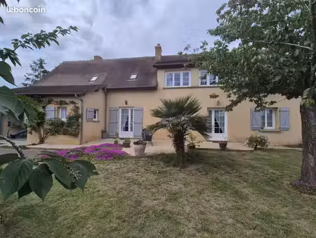 longère 6 pièces 134 m²