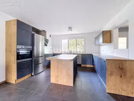 appartement 3 pièces 81 m²