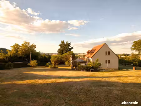 propriété 6 pièces 150 m²