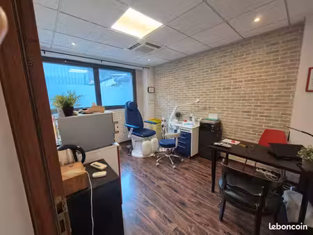 local professionnel 32m2 la brava