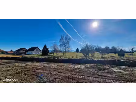 terrain 674 m² droisy