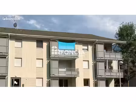 appartement t2 avec balcon et deux places de parking privatives
